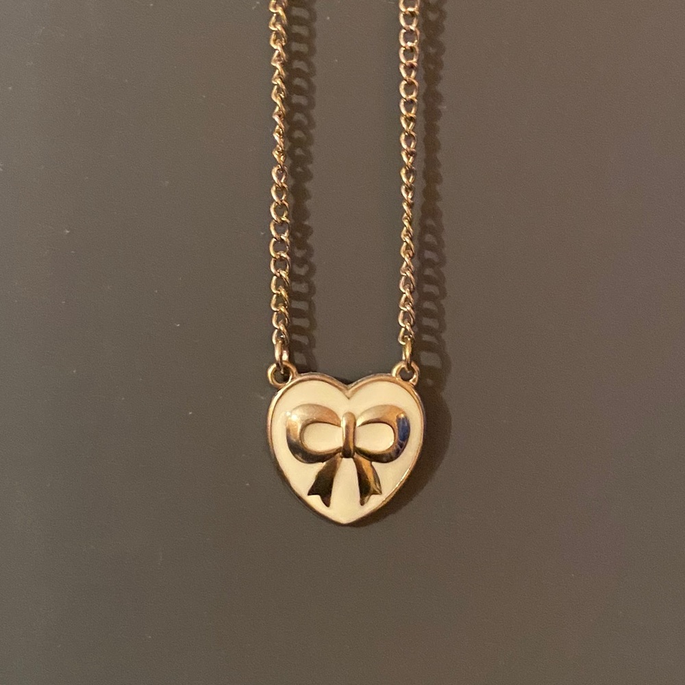 White ribbon necklace